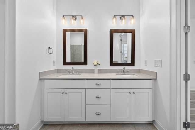 1043 Harvest Park Lane, Suwanee, GA 30024