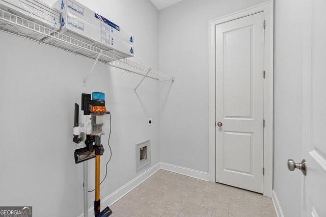 1043 Harvest Park Lane, Suwanee, GA 30024