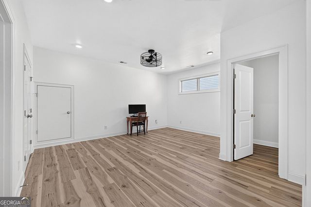 1043 Harvest Park Lane, Suwanee, GA 30024