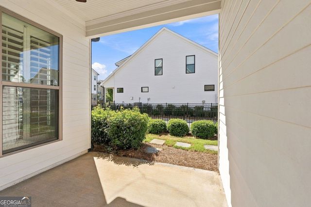 1043 Harvest Park Lane, Suwanee, GA 30024