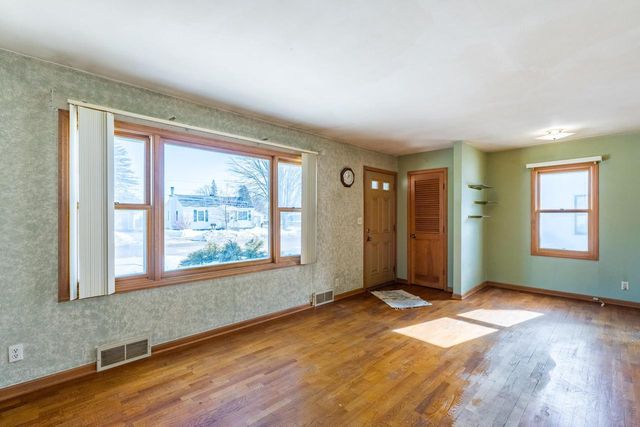 610 N 10TH AVENUE, Wausau, WI 54401