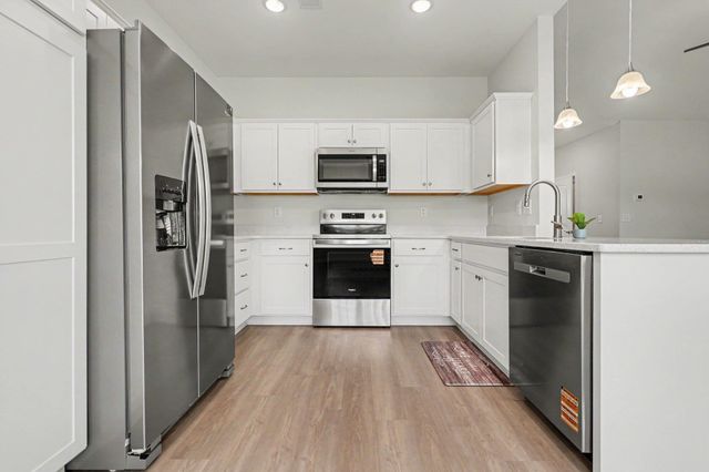 704 Fair Weather Dr, Conway, SC 29527