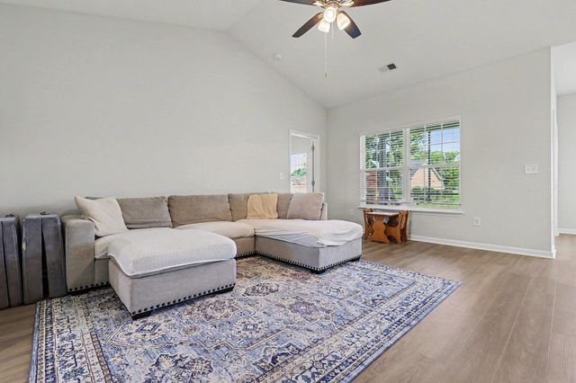 704 Fair Weather Dr, Conway, SC 29527