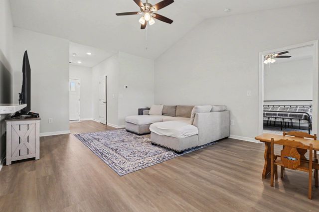 704 Fair Weather Dr, Conway, SC 29527