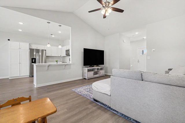 704 Fair Weather Dr, Conway, SC 29527