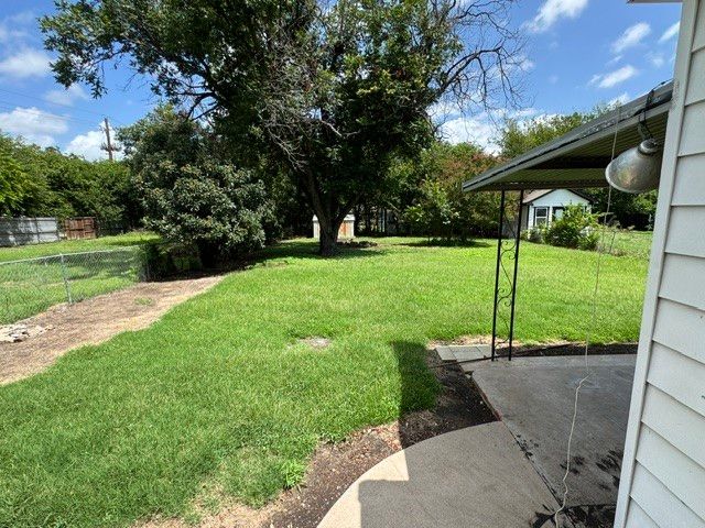 7724 Longfield Drive, White Settlement, TX 76108