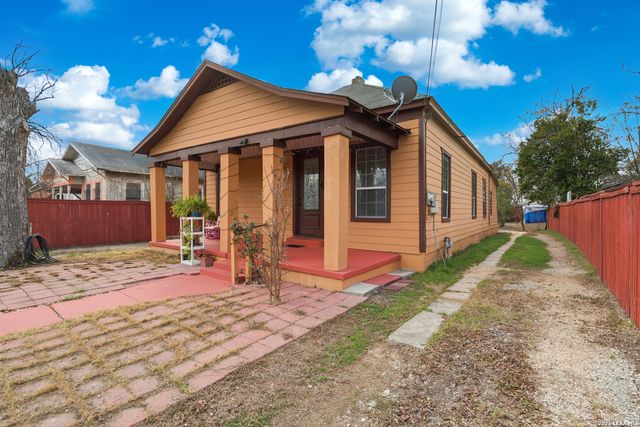 509 S Navidad, San Antonio, TX 78207