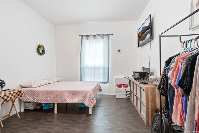 509 S Navidad, San Antonio, TX 78207