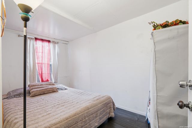 509 S Navidad, San Antonio, TX 78207