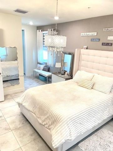 6410 NW 102nd Path 303, Doral, FL 33178