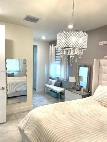 6410 NW 102nd Path 303, Doral, FL 33178