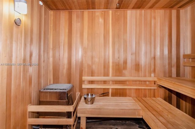 6410 NW 102nd Path 303, Doral, FL 33178