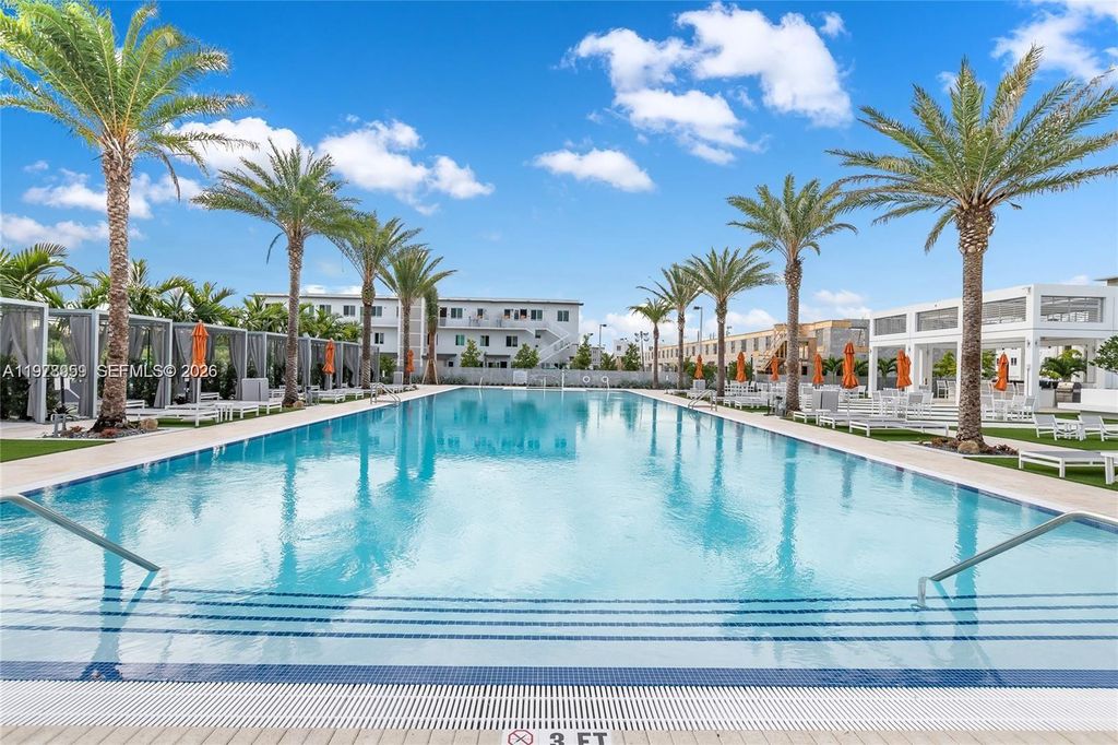 6410 NW 102nd Path 303, Doral, FL 33178