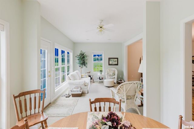 8511 KNOX Road, West Frankfort, IL 62896