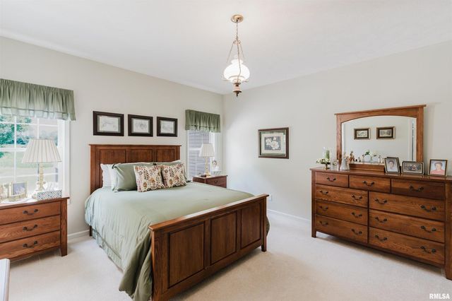 8511 KNOX Road, West Frankfort, IL 62896