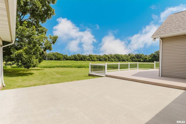 8511 KNOX Road, West Frankfort, IL 62896