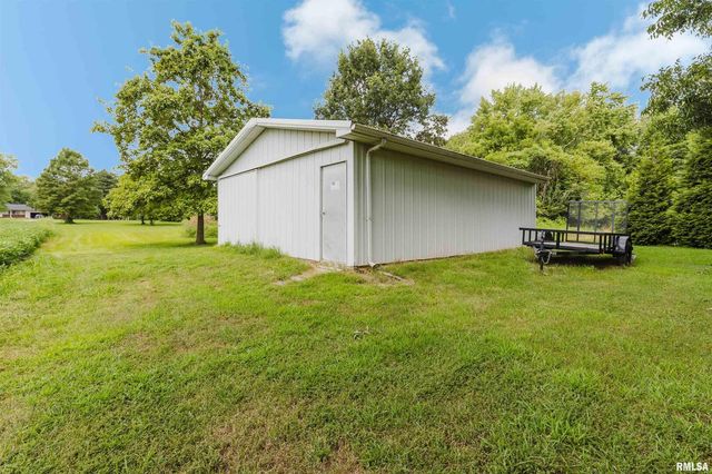 8511 KNOX Road, West Frankfort, IL 62896