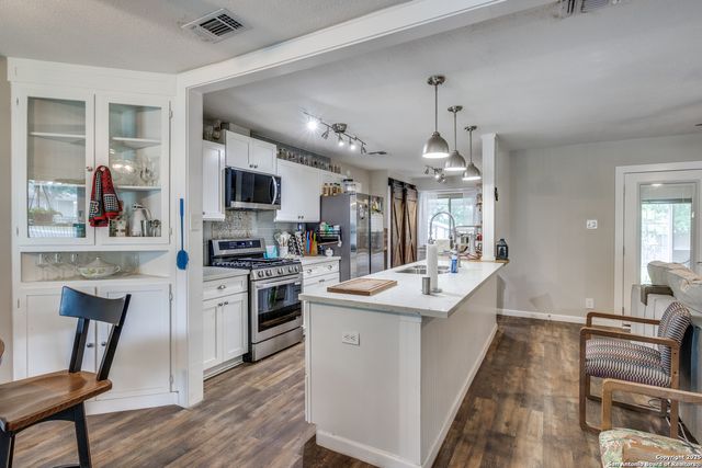 6034 Royal, San Antonio, TX 78239