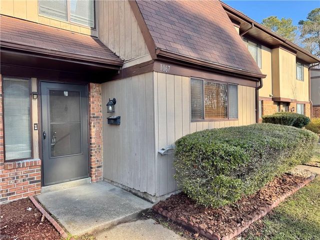 1067 Willow Green DR, Newport News, VA 23602