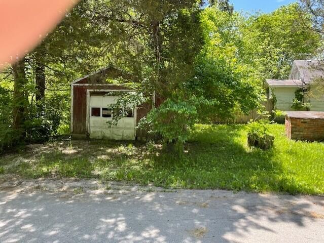 5096 N Farm Rd 197, Springfield, MO 65803