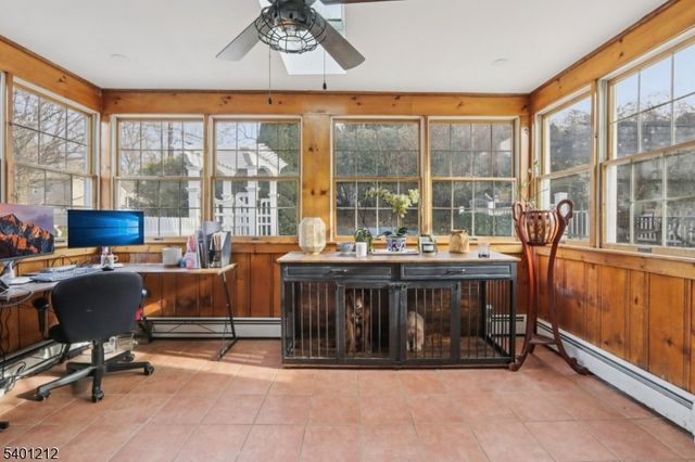 4 Brookview Dr, Woodland Park, NJ 07424