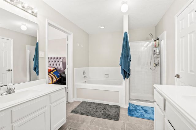 1289 El Camino Village Drive, Houston, TX 77058