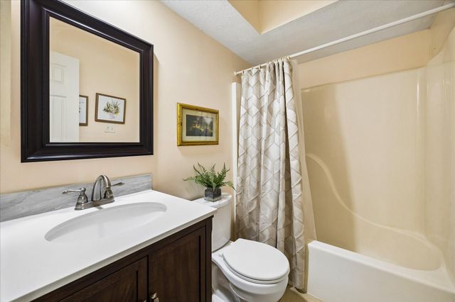 12800 Briar Forest Drive 104, Houston, TX 77077