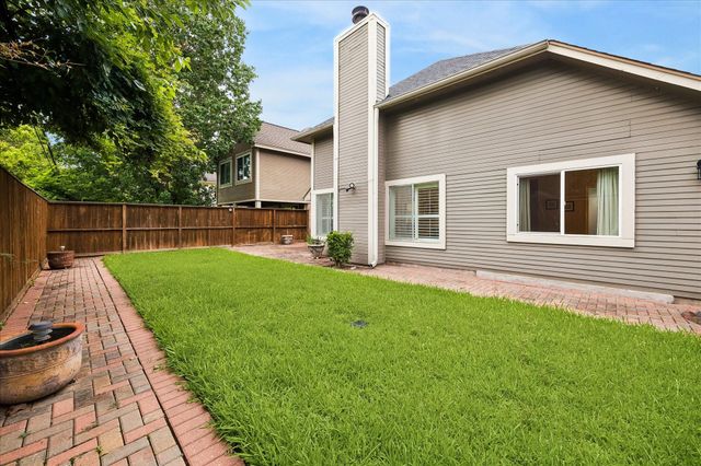 12800 Briar Forest Drive 104, Houston, TX 77077