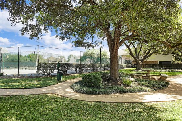 12800 Briar Forest Drive 104, Houston, TX 77077