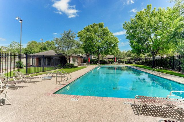 12800 Briar Forest Drive 104, Houston, TX 77077