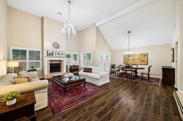 12800 Briar Forest Drive 104, Houston, TX 77077