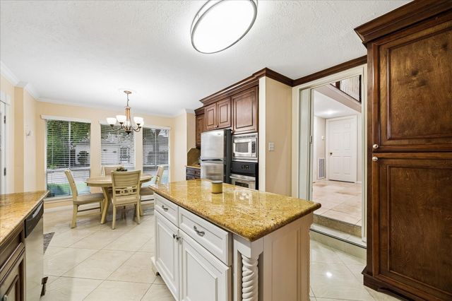12800 Briar Forest Drive 104, Houston, TX 77077