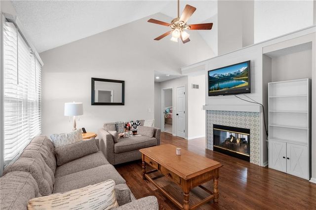 8903 NE 109TH Street, Kansas City, MO 64157