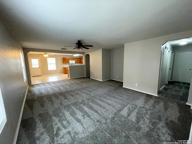 4027 BULVERDE PKWY, San Antonio, TX 78259