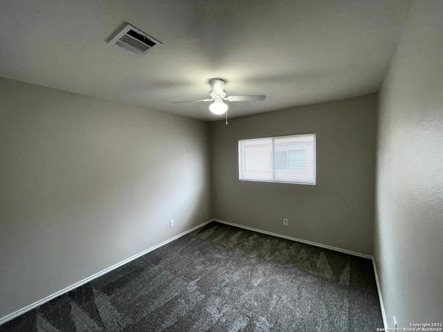 4027 BULVERDE PKWY, San Antonio, TX 78259
