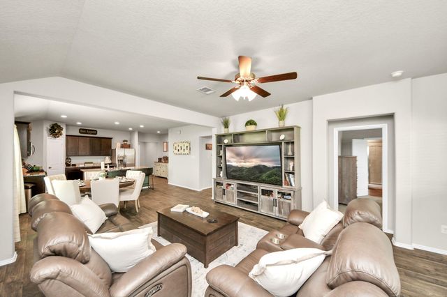 1802 Brady Shores Drive, Richmond, TX 77469