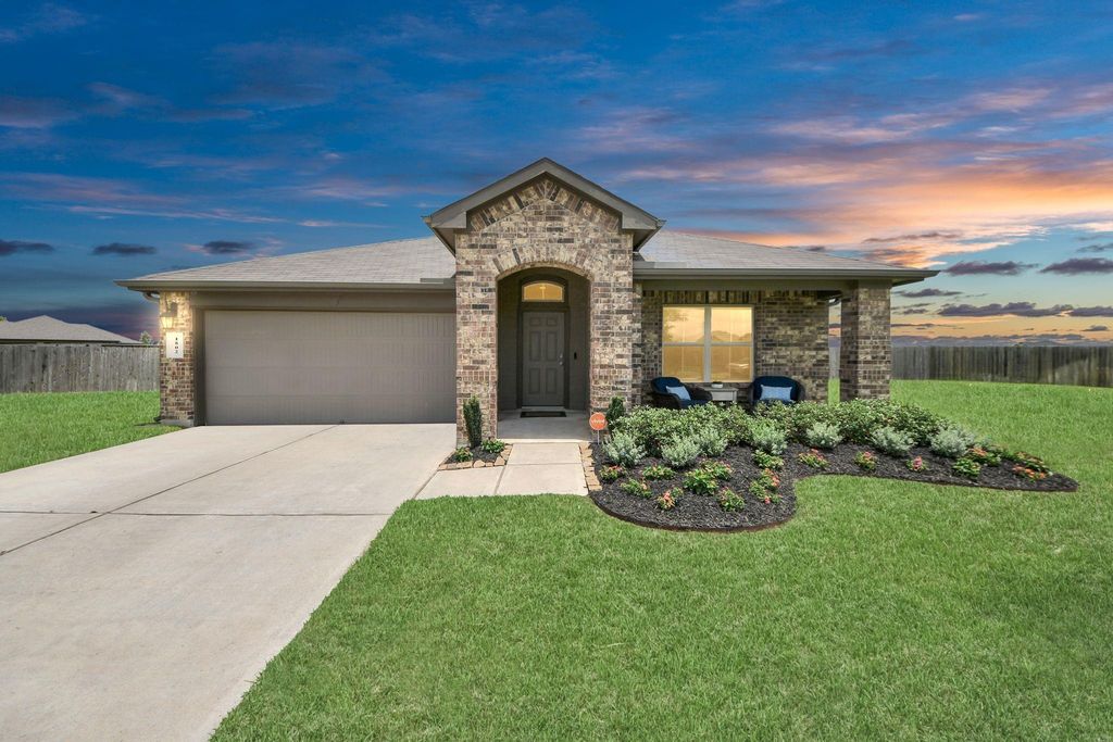 1802 Brady Shores Drive, Richmond, TX 77469