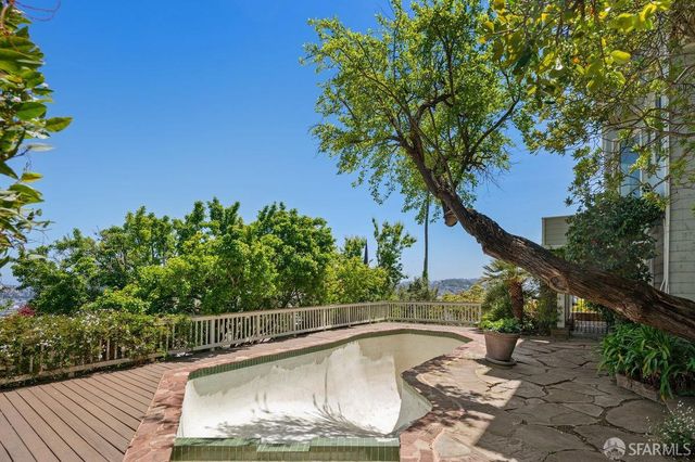 376 Hill Street, San Francisco, CA 94114