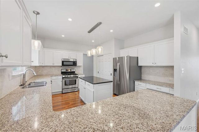 4628 Darkwoods Drive, Wentzville, MO 63385