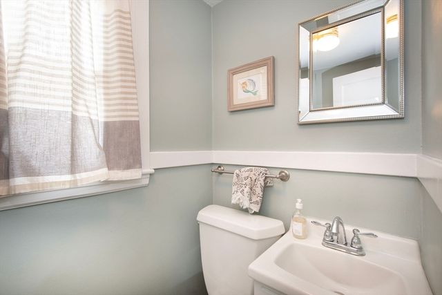 14 Sumner Ave, Braintree, MA 02184