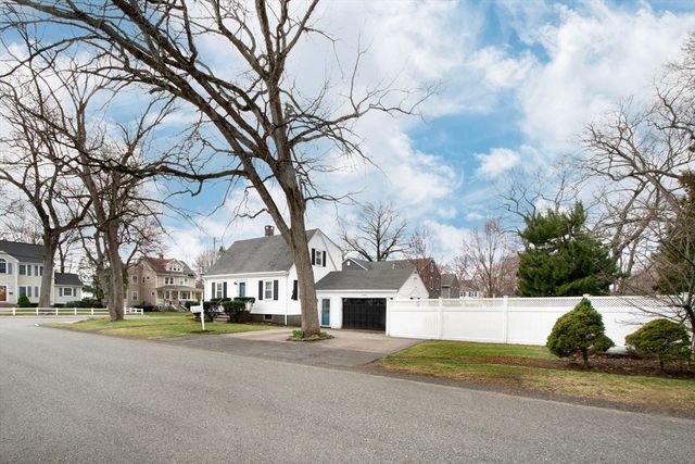 14 Sumner Ave, Braintree, MA 02184