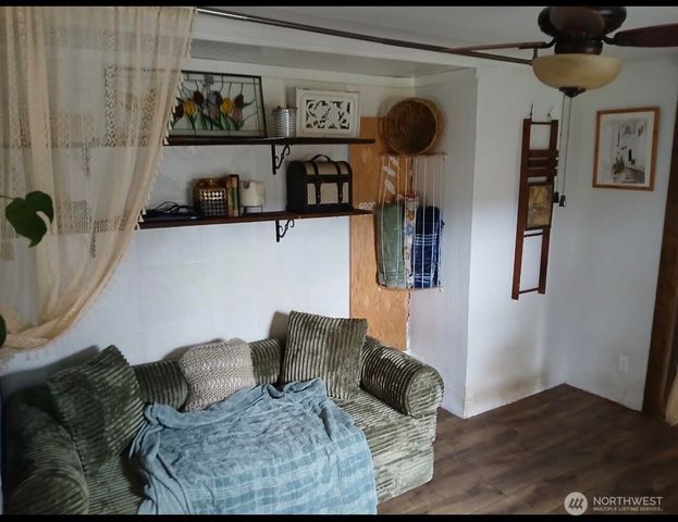 25115 72nd Avenue E, Graham, WA 98338