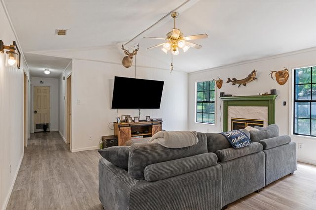 1413 Vz County Road 2414, Canton, TX 75103