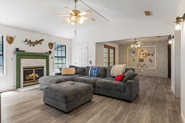1413 Vz County Road 2414, Canton, TX 75103