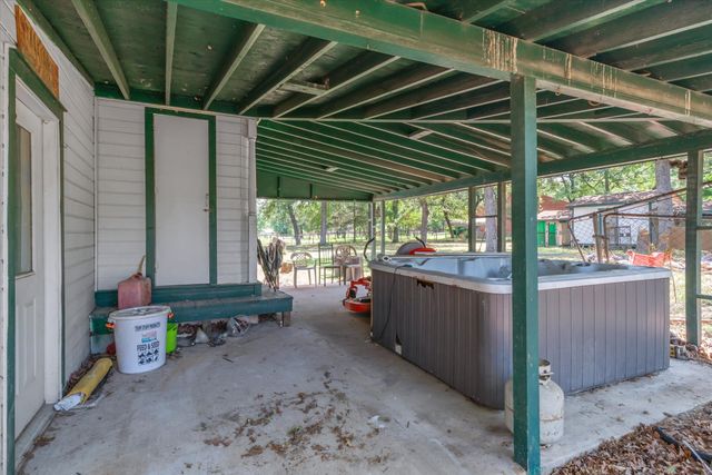 1413 Vz County Road 2414, Canton, TX 75103
