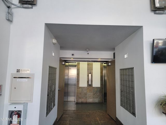 280 Island Avenue APT 1007, Reno, NV 89501