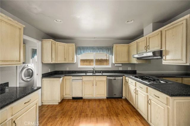 4046 N Sunset Street, Orange, CA 92865