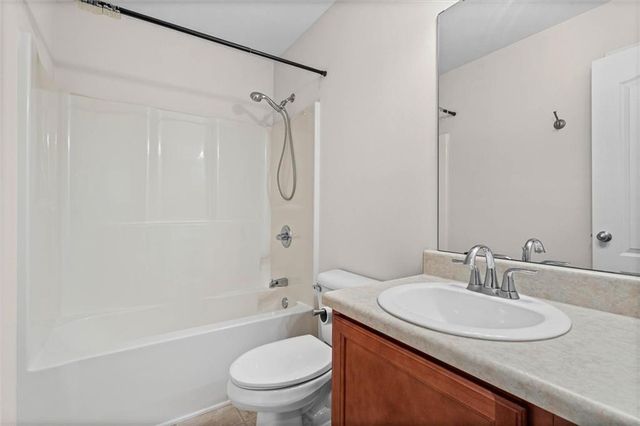 8889 Dawes Oak Drive, Theodore, AL 36582