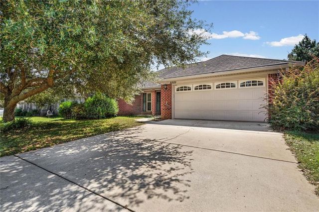 8889 Dawes Oak Drive, Theodore, AL 36582