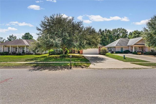 8889 Dawes Oak Drive, Theodore, AL 36582